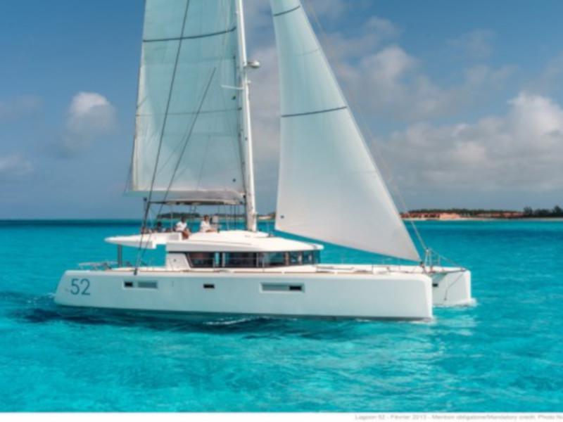 Book yachts online - catamaran - Lagoon 52F - Korana - rent