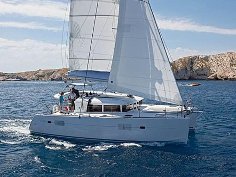 Book yachts online - catamaran - Lagoon 400 - Elsa - rent