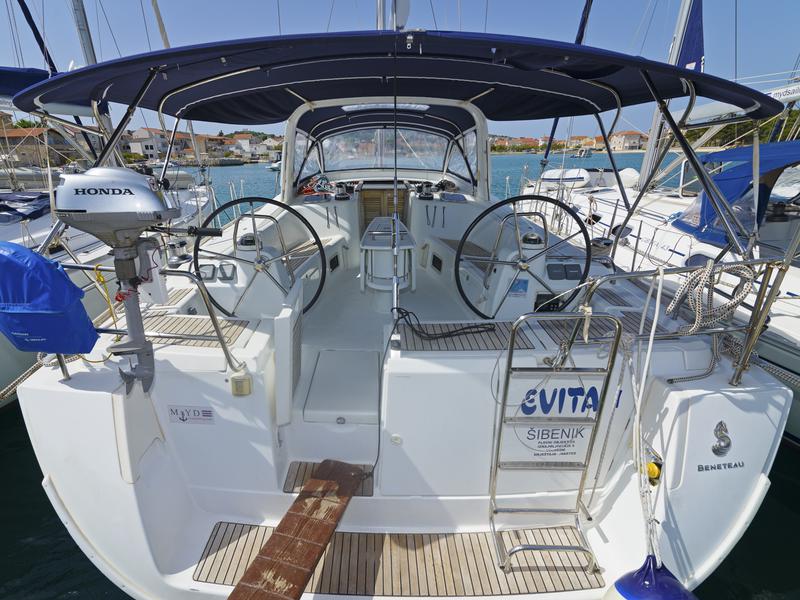 Book yachts online - sailboat - Oceanis 50 Family - EVITA I - rent