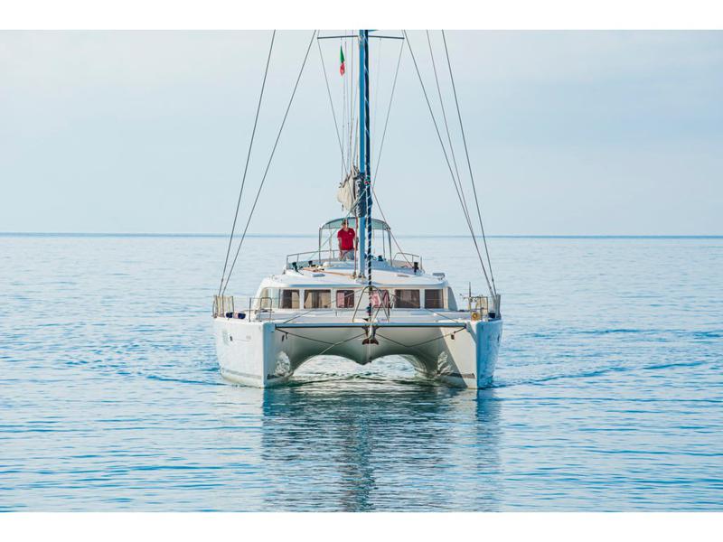 Book yachts online - catamaran - Lagoon 440 - Enjala - rent