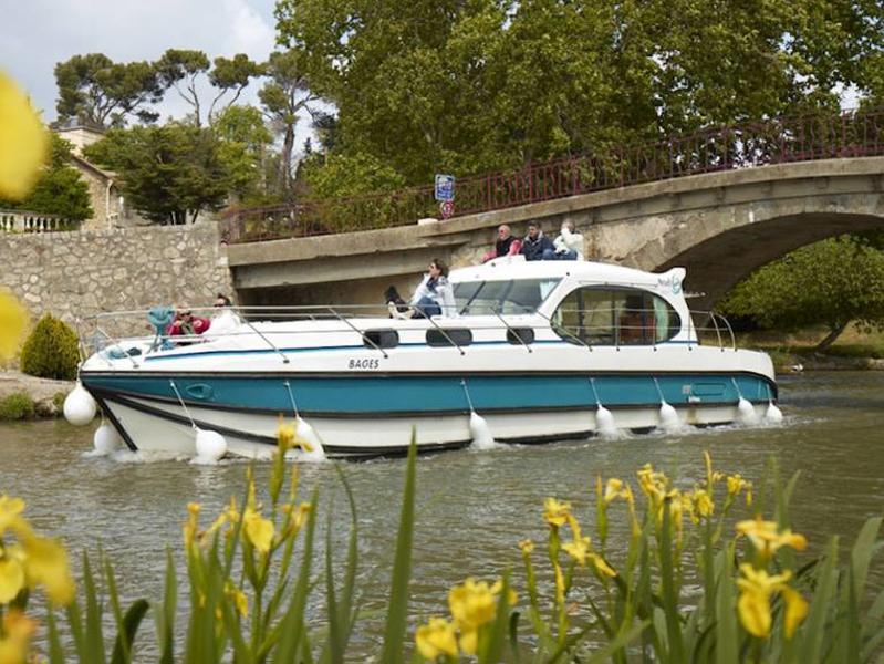 Book yachts online - motorboat - Estivale Octo - HARSKIRCHEN FR - rent