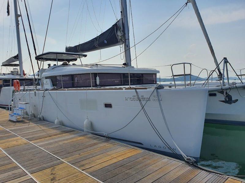 Book yachts online - catamaran - Lagoon 450 Sport - Myemocean - rent
