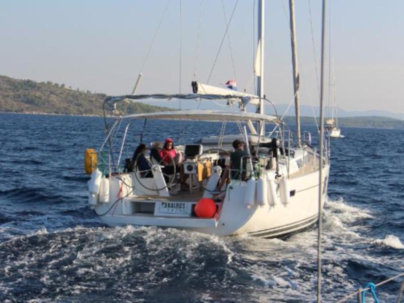 Book yachts online - sailboat - Hanse 495 - Kairos - rent