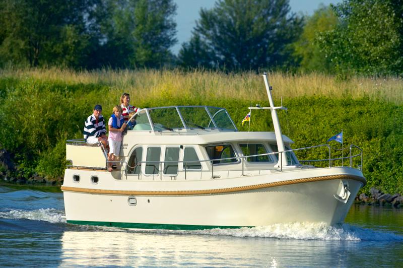 Book yachts online - motorboat - Linssen 33.9AC - VL/ Linssen 33.9AC - rent