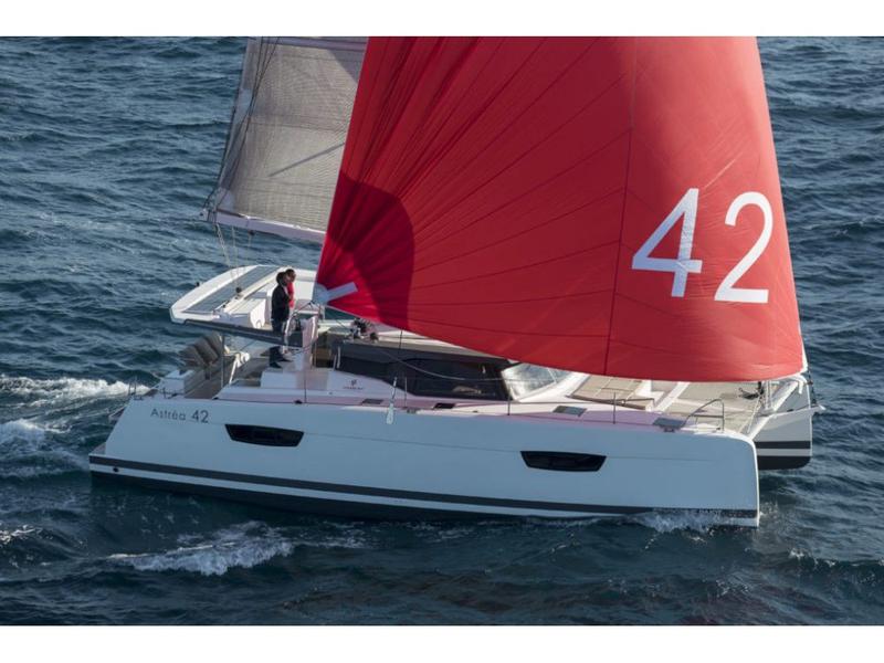 Book yachts online - catamaran - Astrea 42 - Maho - rent