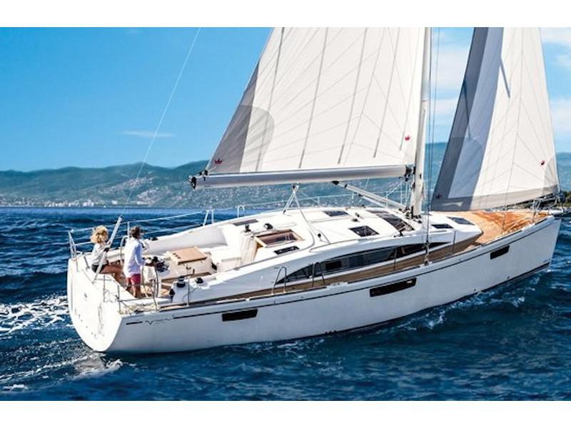 Book yachts online - sailboat - Bavaria C42 - PRES- C42-22-I - rent