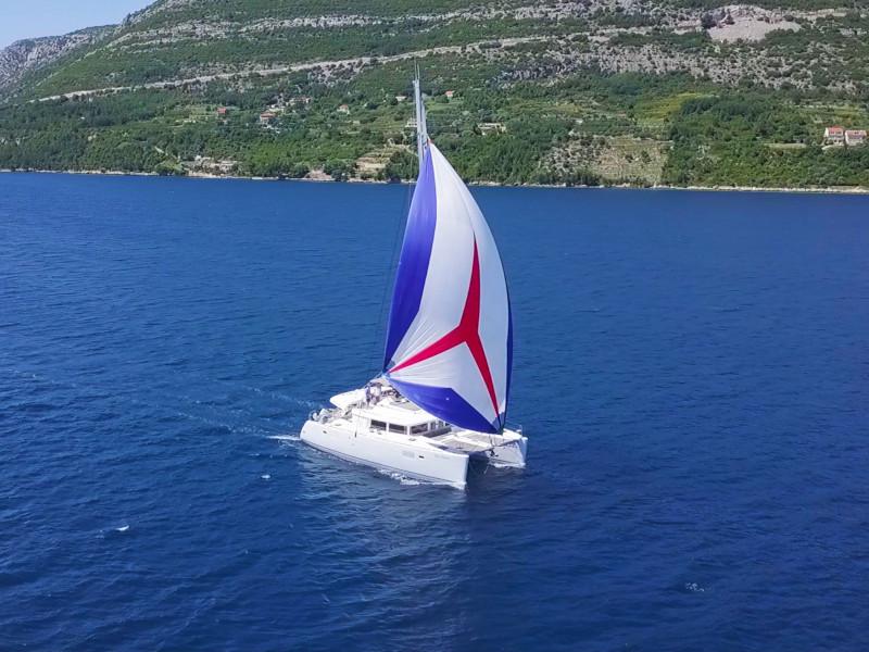 Book yachts online - catamaran - Lagoon 450 F - GREY GOOSE I - rent
