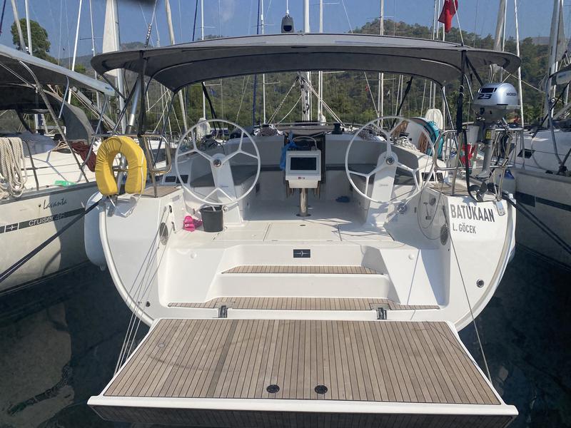 Book yachts online - sailboat - Bavaria Cruiser 46 - Batukaan - rent