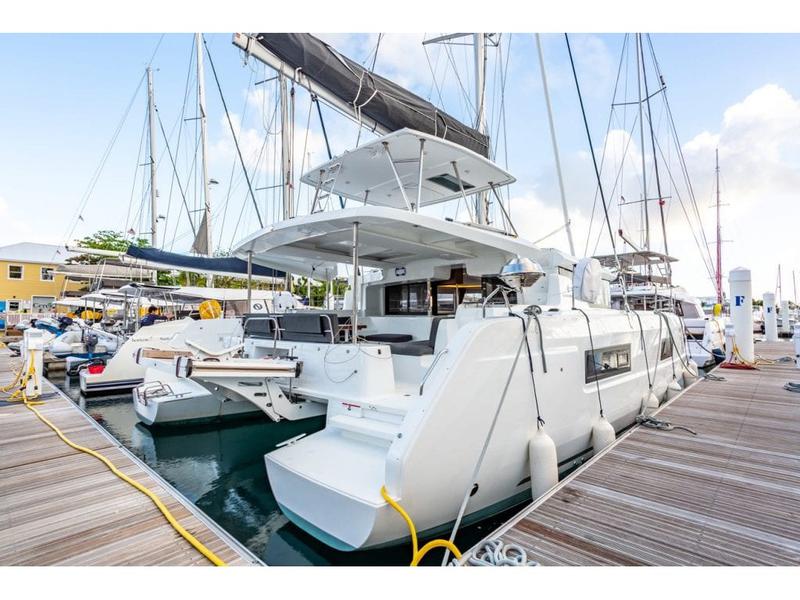 Book yachts online - catamaran - Lagoon 46 - Kosmo - rent