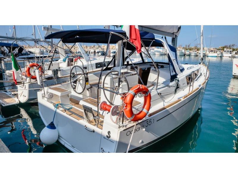 Book yachts online - sailboat - Oceanis 35.1 - Levante - Standard line - rent