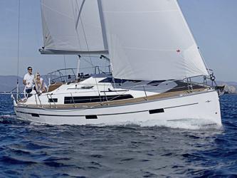 Book yachts online - sailboat - Bavaria Cruiser 37* - ONE - rent