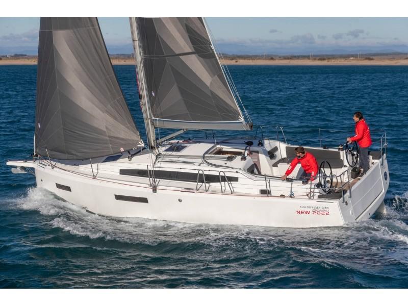 Book yachts online - sailboat - Sun Odyssey 380 - Bura Kiss - rent