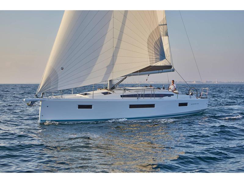 Book yachts online - sailboat - Sun Odyssey 410 - LUCIA - rent