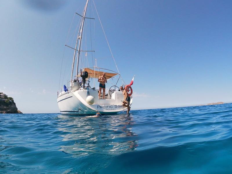 Book yachts online - sailboat - Cyclades 50.5 - Pacific Star - rent