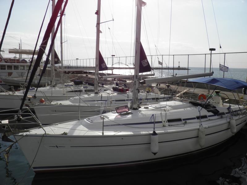 Book yachts online - sailboat - Bavaria 36 - TERANGA - rent