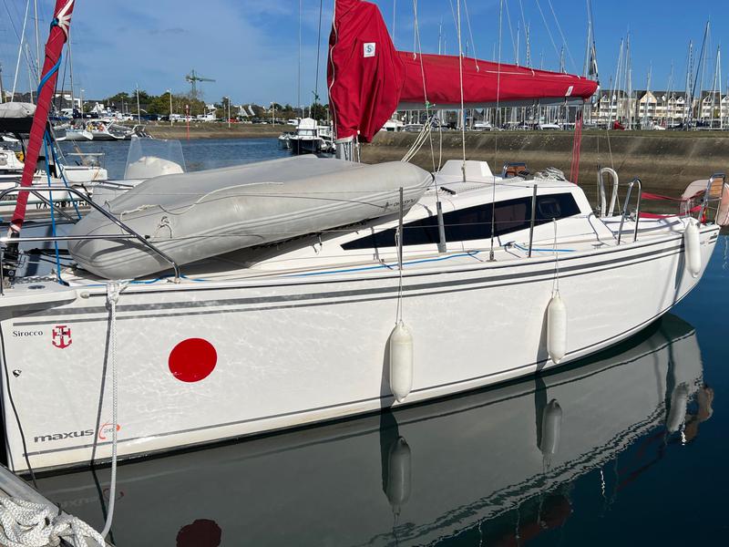 Book yachts online - sailboat - Maxus 26 - Sirocco - rent