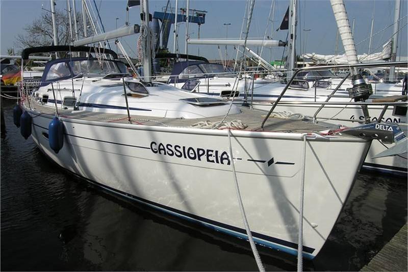 Book yachts online - False - Bavaria 37 Cruiser (3Cab) - Mio - rent