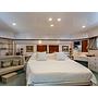 Book yachts online - motorboat - Moonen 65 - Petar - rent